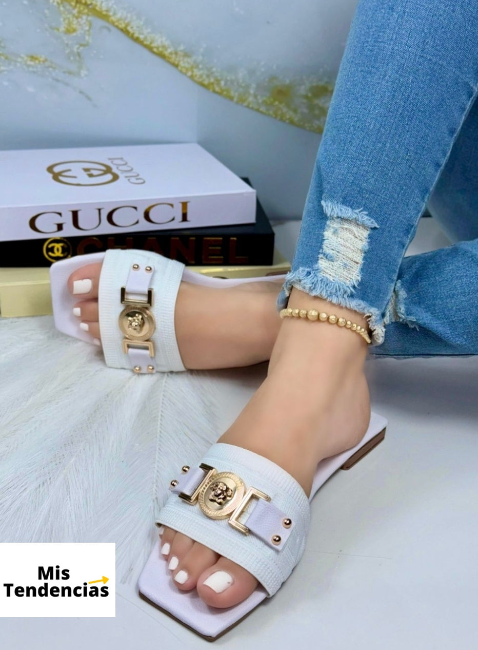 SANDALIA PLANA REF. MONEDA