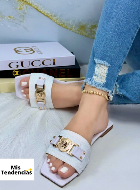 SANDALIA PLANA REF. MONEDA