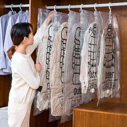 COMBO BOLSAS DE ALMACENAMIENTO AL VACÍO INCLUYE ( 2 BOLSAS PARA 4 PRENDAS C/U MÁS BOMBA