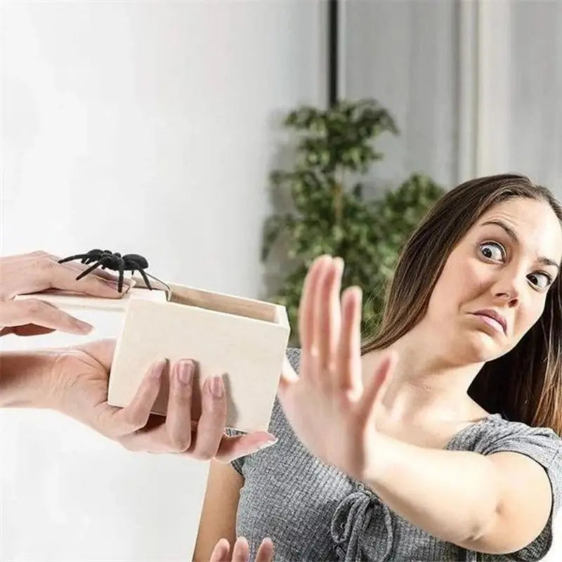 Caja de broma de araña