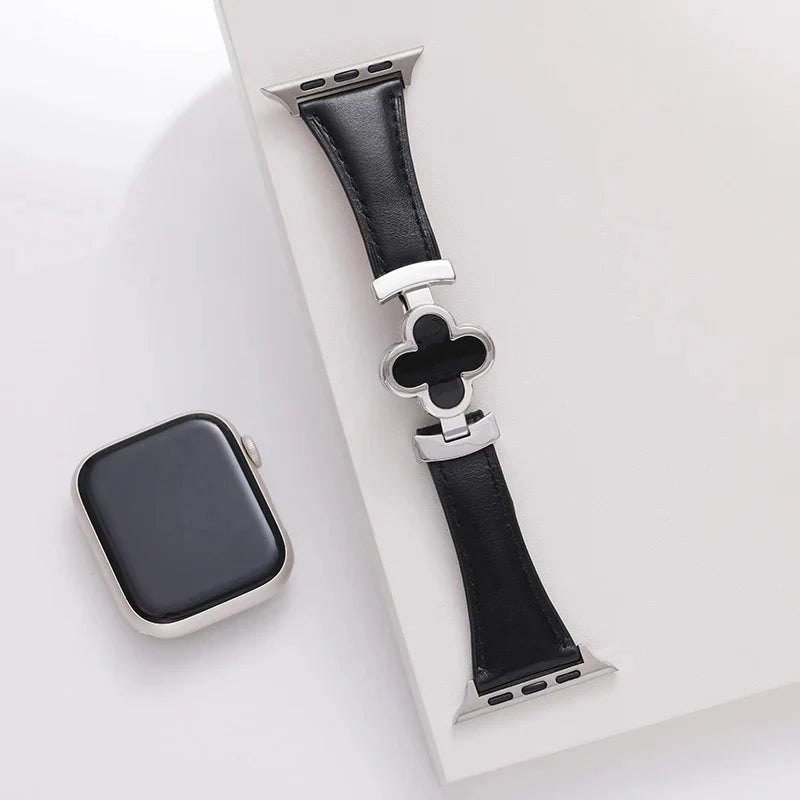 Correa de cuero con flor de la suerte para Apple Watch